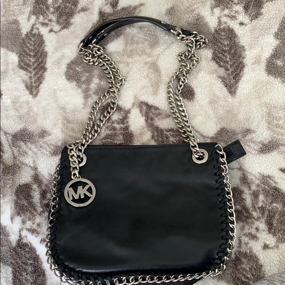 Micheal Kors cross body bag